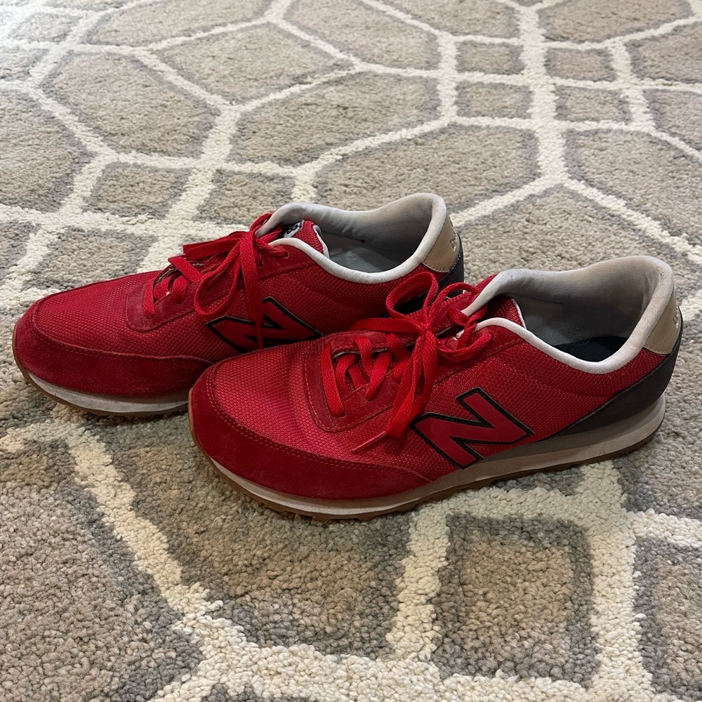 New Balance Men’s Red and Black Trainer Sneakers